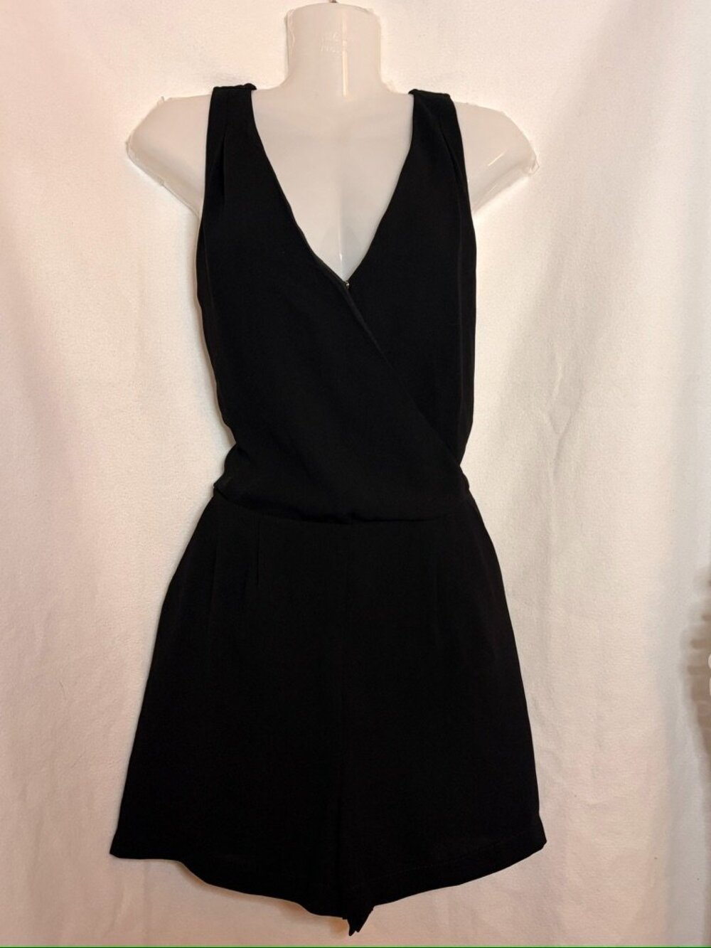 ONE CLOTHING Los Angeles Black Romper with side zip and pockets! size S